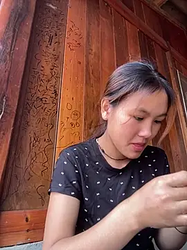 Snapshot of May_nhi chatting on 31, 7, 2026 May nhi online show from 31, 7, 2026