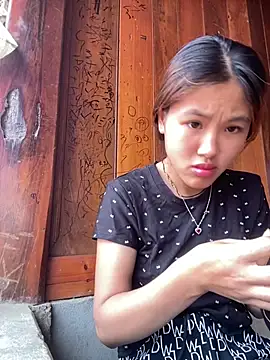 Snapshot of May_nhi chatting on 1, 8, 2026 May nhi online show from 1, 8, 2026