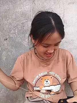 Snapshot of May_nhi chatting on 3, 8, 2026 May nhi online show from 3, 8, 2026