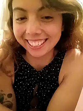 Snapshot of MoonBlueSex chatting on 8, 10, 2025 MoonBlueSex online show from 8, 10, 2025