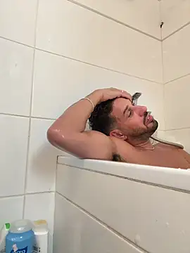 husbandandwifetobe online show from 17, 10, 2025