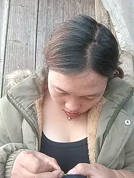 miumiu 00 online show from 3, 12, 2025