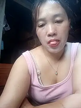 Snapshot of miumiu_00 chatting on 16, 7, 2026 miumiu 00 online show from 16, 7, 2026