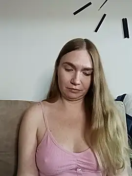 KisaVixen online show from 10, 4, 2026