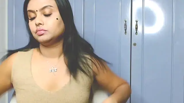 Indian GlowingMiax online show from 22, 10, 2025