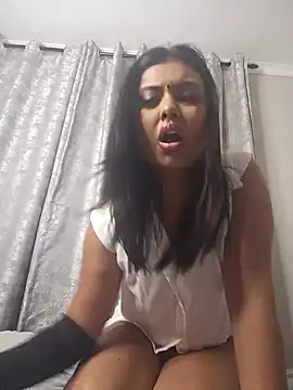 Indian GlowingMiax online show from 15, 11, 2025