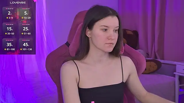 AgataWillis online show from 13, 4, 2026