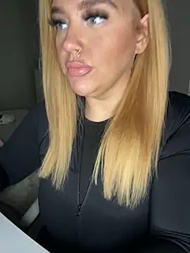 MysteriousMylaX online show from 3, 11, 2025