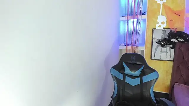 alison moon7 online show from 1, 11, 2025