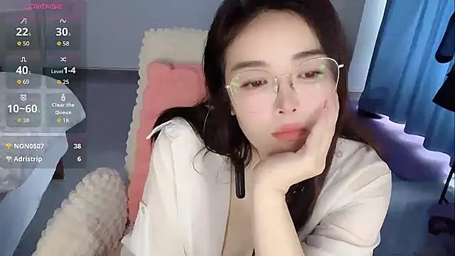 Snapshot of Xiali-166 chatting on 20, 12, 2025 Xiali-166 online show from 20, 12, 2025