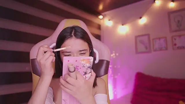 Lana Dreams  online show from 28, 11, 2025