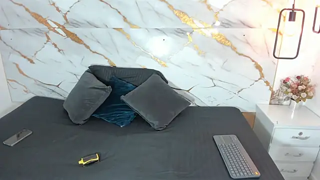 alise rouse online show from 2, 10, 2025