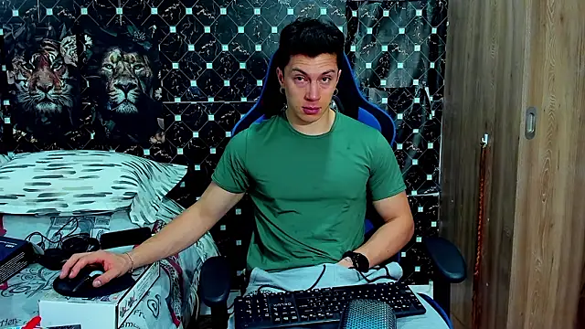 javiersexymann online show from 28, 2, 2026