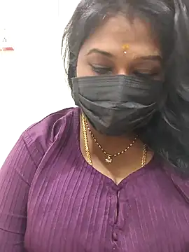 Snapshot of chaitara-reddy chatting on 23, 4, 2026 chaitara-reddy online show from 23, 4, 2026