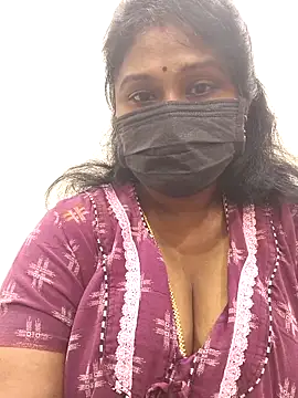 Snapshot of chaitara-reddy chatting on 11, 5, 2026 chaitara-reddy online show from 11, 5, 2026