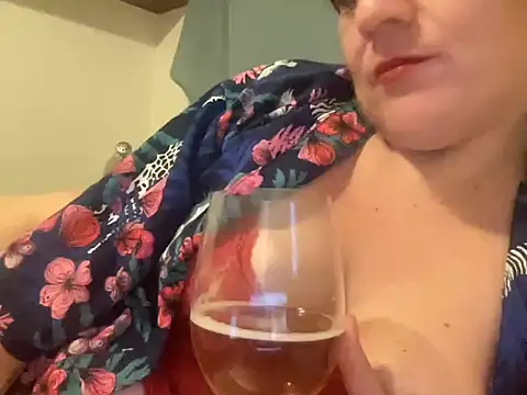 Snapshot of spookyspooky2 chatting on 24, 9, 2025 spookyspooky2 online show from 24, 9, 2025