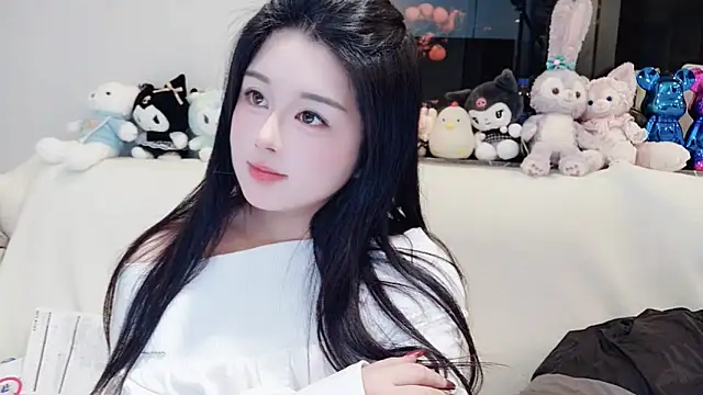 Snapshot of SweetTease2025 chatting on 9, 3, 2026 SweetTease2025 online show from 9, 3, 2026