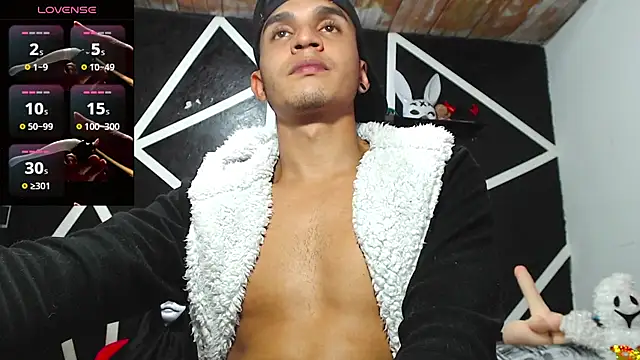 Angel latinboy online show from 24, 10, 2025