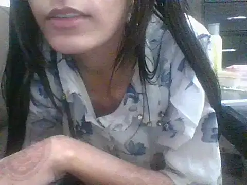 Snapshot of Your-muskan chatting on 15, 10, 2025 Your-muskan online show from 15, 10, 2025