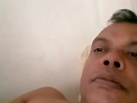 Snapshot of Suranga-55 chatting on 16, 10, 2025 Suranga-55 online show from 16, 10, 2025