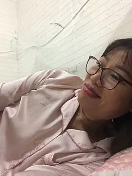 Snapshot of Vitamin_sexy chatting on 4, 3, 2026 Vitamin sexy online show from 4, 3, 2026