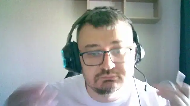 Snapshot of SirAbuser chatting on 9, 9, 2025 SirAbuser online show from 9, 9, 2025