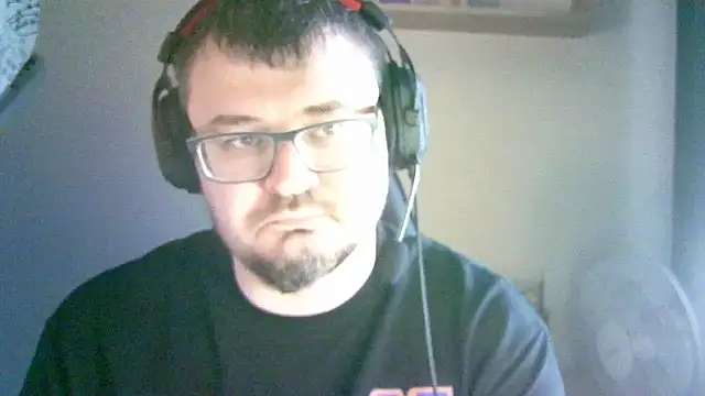 Snapshot of SirAbuser chatting on 3, 10, 2025 SirAbuser online show from 3, 10, 2025