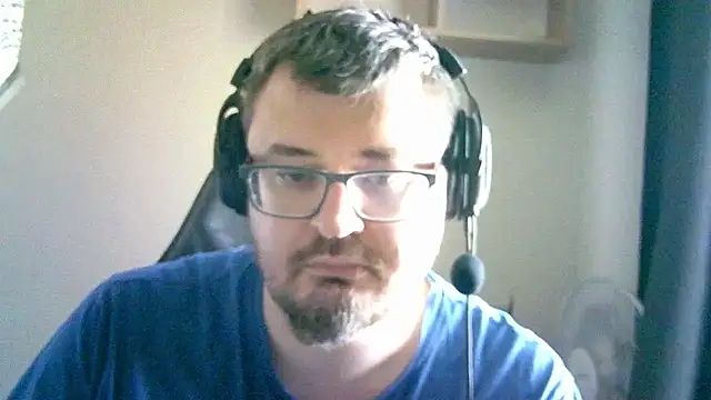 Snapshot of SirAbuser chatting on 7, 10, 2025 SirAbuser online show from 7, 10, 2025