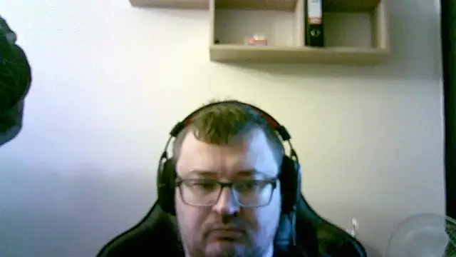 Snapshot of SirAbuser chatting on 4, 12, 2025 SirAbuser online show from 4, 12, 2025