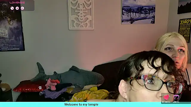 Snapshot of AthenaAphrodisia chatting on 19, 9, 2025 AthenaAphrodisia online show from 19, 9, 2025