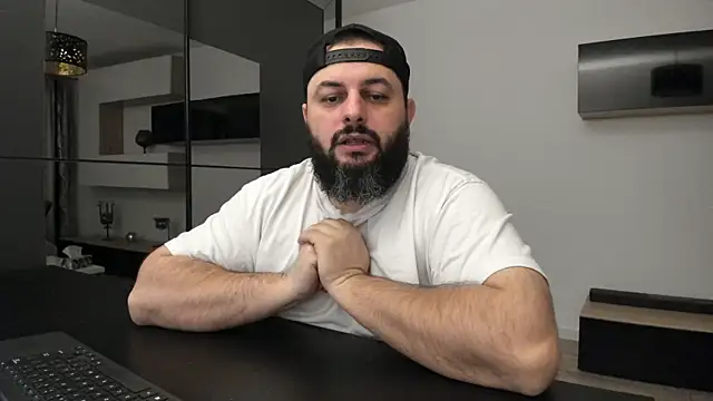 Snapshot of DravenPeak chatting on 13, 12, 2025 DravenPeak online show from 13, 12, 2025