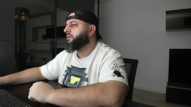 Snapshot of DravenPeak chatting on 8, 1, 2026 DravenPeak online show from 8, 1, 2026