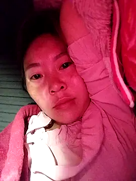 Snapshot of vivi_cute chatting on 27, 9, 2025 vivi cute online show from 27, 9, 2025