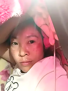 Snapshot of vivi_cute chatting on 28, 9, 2025 vivi cute online show from 28, 9, 2025