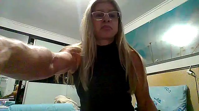 Mirianzapata 1 online show from 28, 11, 2025