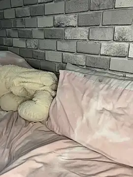 Poppy frankie online show from 1, 11, 2025