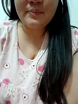 Snapshot of _Babyrose_ chatting on 5, 5, 2026 Babyrose online show from 5, 5, 2026