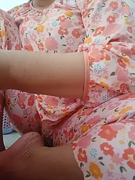 Snapshot of _Babyrose_ chatting on 11, 6, 2026 Babyrose online show from 11, 6, 2026