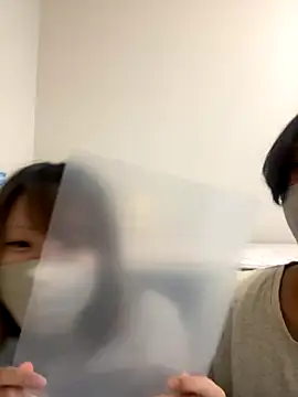 Snapshot of reon_reonreon chatting on 23, 10, 2025 reon reonreon online show from 23, 10, 2025