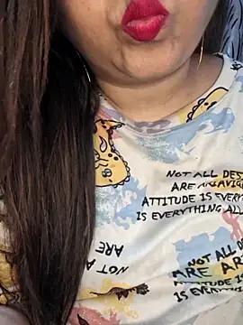 Snapshot of indian-hotmilfs chatting on 14, 9, 2025 indian-hotmilfs online show from 14, 9, 2025