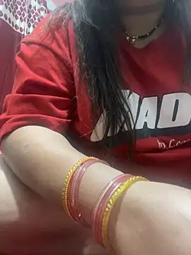 Snapshot of indian-hotmilfs chatting on 2, 11, 2025 indian-hotmilfs online show from 2, 11, 2025