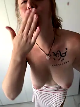 TenderLaGlamor online show from 14, 9, 2025