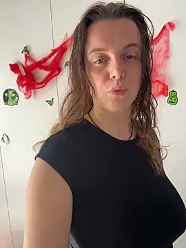 TenderLaGlamor online show from 1, 11, 2025