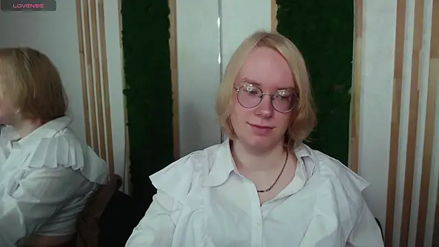 Amanda Butlerr online show from 18, 7, 2026