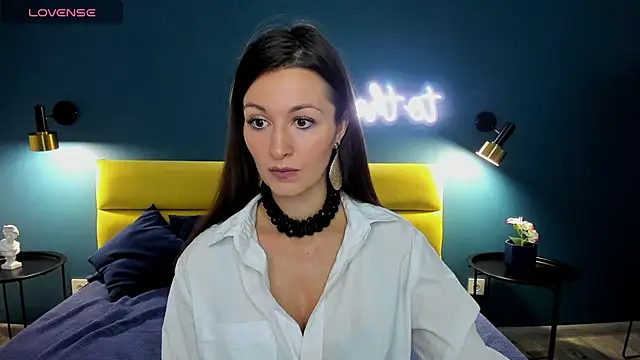 Joan Nelson online show from 11, 9, 2025