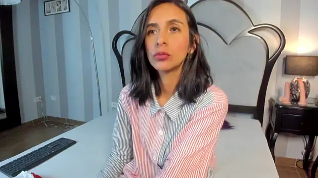 Snapshot of MiaAmore_ chatting on 14, 2, 2026 MiaAmore online show from 14, 2, 2026