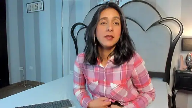 Snapshot of MiaAmore_ chatting on 19, 2, 2026 MiaAmore online show from 19, 2, 2026