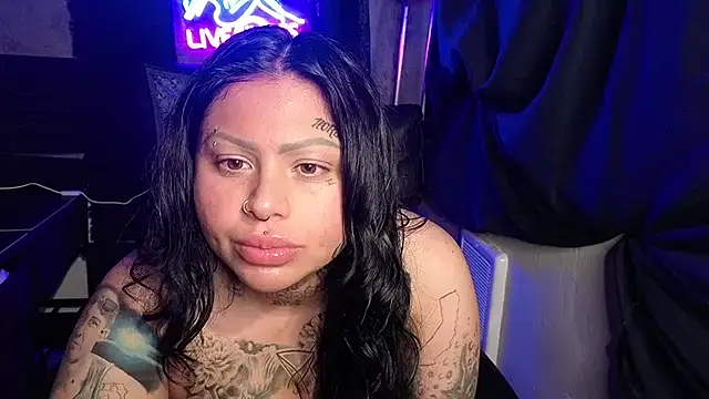 Snapshot of chicanachic13 chatting on 18, 1, 2026 chicanachic13 online show from 18, 1, 2026