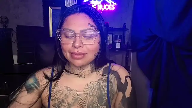 Snapshot of chicanachic13 chatting on 7, 2, 2026 chicanachic13 online show from 7, 2, 2026