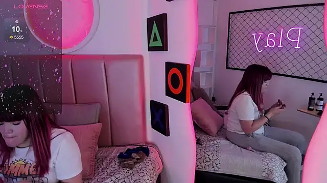 Snapshot of evaa_jones1 chatting on 24, 9, 2025 evaa jones1 online show from 24, 9, 2025